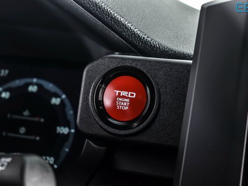 Used 2025 Toyota 4Runner TRD Off-Road image 27