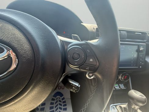 Used 2024 Toyota GR86 Premium RWD image 19