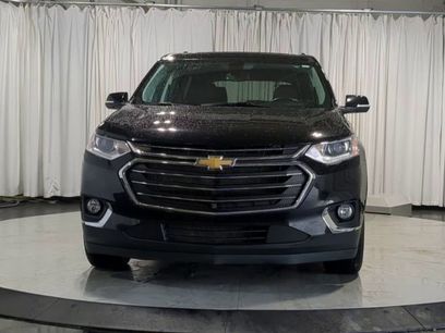 Used 2021 Chevrolet Traverse LT w/ LT Premium Package