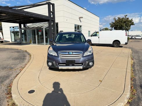 Used 2014 Subaru Outback 2.5i Limited w/ Moonroof Package image 2