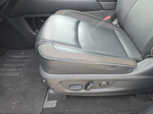 Used 2023 Nissan Pathfinder SL w/ SL Premium Package AWD/4WD image 27
