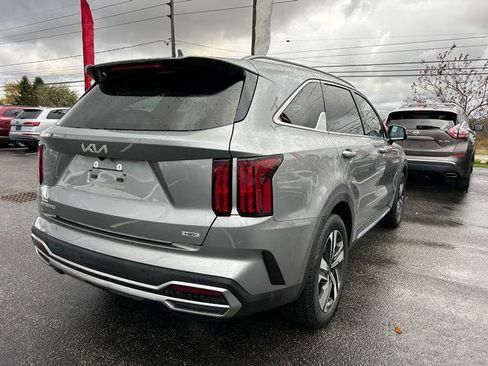 Certified 2023 Kia Sorento SX Prestige w/ Panoramic Sunroof Package image 4