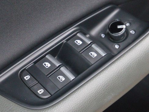 Used 2019 Audi Q8 Premium Plus AWD/4WD image 13