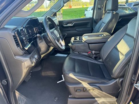 Used 2025 GMC Sierra 1500 SLT AWD/4WD image 23