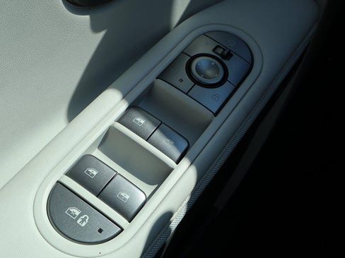 New 2026 Hyundai Ioniq 5 Limited image 15