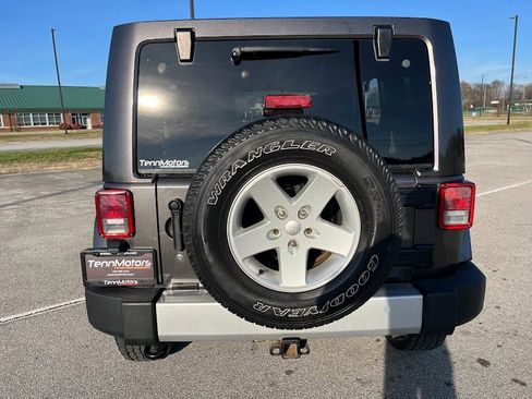 Used 2014 Jeep Wrangler Unlimited Sahara w/ Connectivity Group image 38