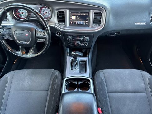 Used 2022 Dodge Charger SXT RWD image 14