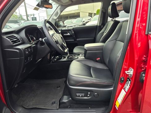 Used 2024 Toyota 4Runner TRD Off-Road Premium w/ Off Road Premium Plus Package AWD/4WD image 20