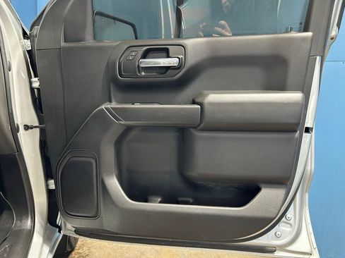 Used 2020 Chevrolet Silverado 1500 Custom w/ Custom Value Package image 47