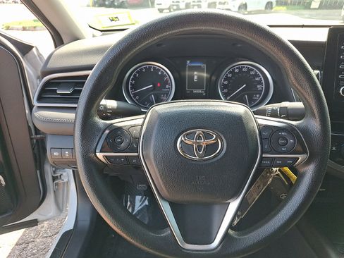 Certified 2022 Toyota Camry LE FWD image 19