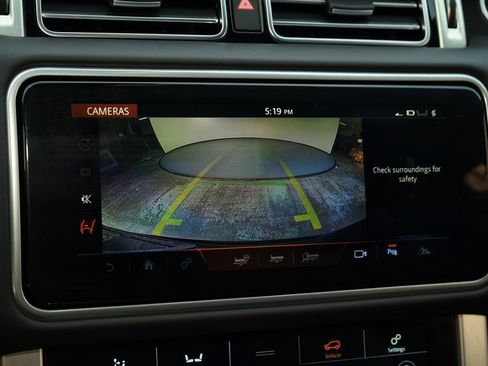 Used 2019 Land Rover Range Rover Supercharged image 16
