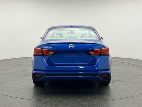 Used 2025 Nissan Altima 2.5 SV image 7