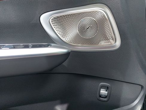 Used 2024 Mercedes-Benz C 300 Sedan image 29