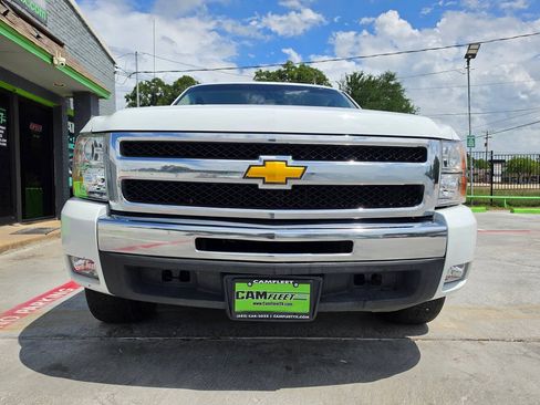 Used 2009 Chevrolet Silverado 1500 LT w/ Regional Value Package RWD image 8