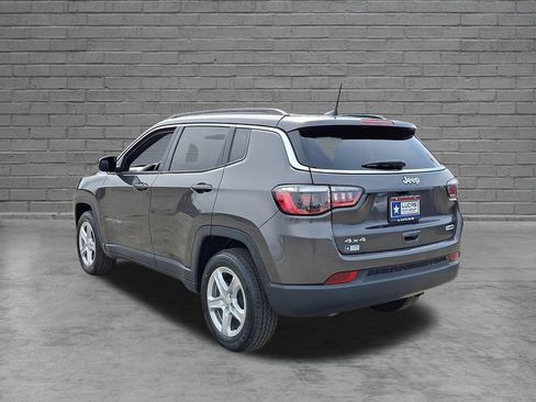 Used 2023 Jeep Compass Latitude AWD/4WD image 8