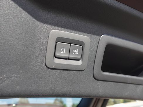 Used 2024 MAZDA CX-90 Plug-In Hybrid w/ Premium Plus image 24