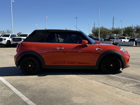 Used 2021 MINI Cooper Convertible w/ 6.5" Touchscreen Package image 3
