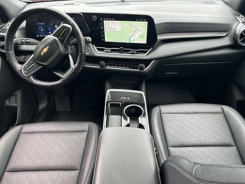 Used 2025 Chevrolet Equinox LT w/ Convenience Package II AWD/4WD image 22