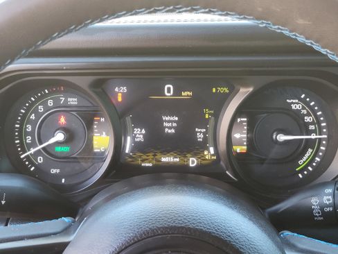 Used 2024 Jeep Wrangler Unlimited Rubicon 4xe w/ Technology Group image 42