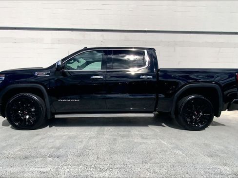 Used 2026 GMC Sierra 1500 Denali w/ Technology Package AWD/4WD image 3
