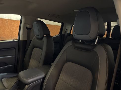 Used 2021 Chevrolet Colorado Z71 image 18