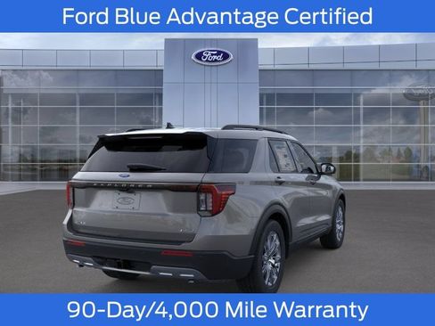 Used 2026 Ford Explorer Active w/ Active Comfort Package AWD/4WD image 9