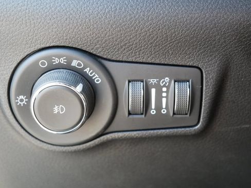Used 2024 Jeep Compass Trailhawk AWD/4WD image 25