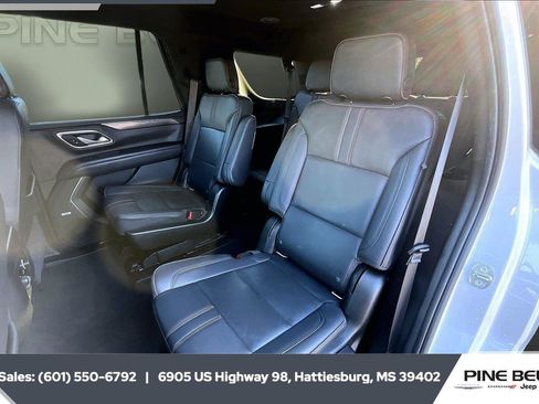 Used 2021 Chevrolet Tahoe RST w/ Luxury Package RWD image 19