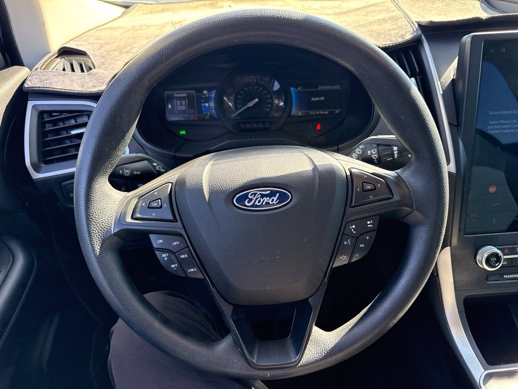 Used 2023 Ford Edge SE AWD/4WD image 9