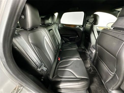 Used 2019 Lincoln MKC Select w/ Select Plus Package image 28