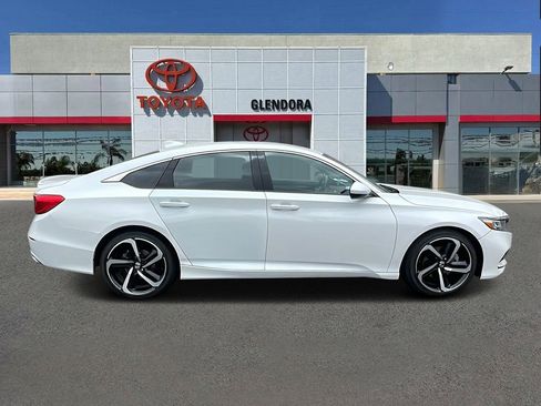 Used 2020 Honda Accord Sport image 2