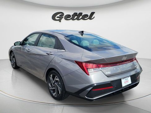 Used 2024 Hyundai Elantra Limited FWD image 6