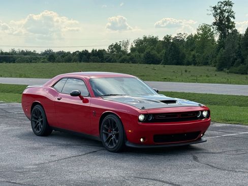 Used 2021 Dodge Challenger R/T Scat Pack w/ Plus Package RWD image 1