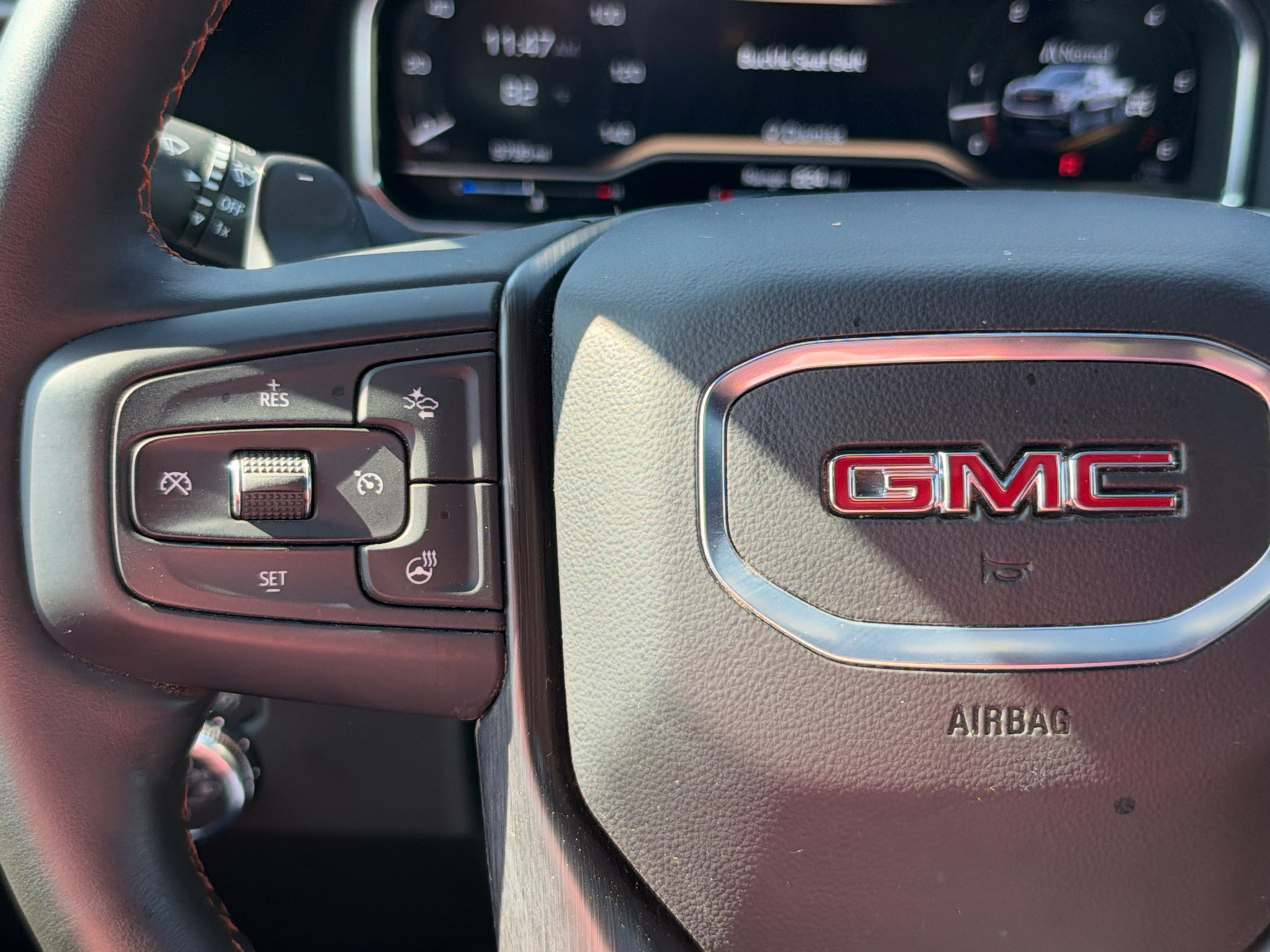 Used 2024 GMC Sierra 1500 AT4 w/ Technology Package AWD/4WD image 30