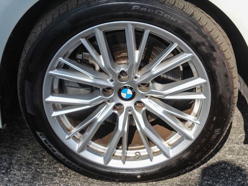 Used 2024 BMW 330i Sedan image 10