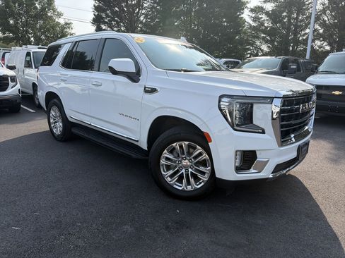 Used 2021 GMC Yukon SLT AWD/4WD image 2