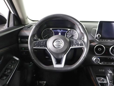 Used 2023 Nissan Sentra SR w/ SR Premium Package FWD image 40