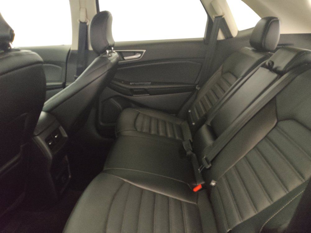Used 2016 Ford Edge SEL w/ Equipment Group 201A AWD/4WD image 18