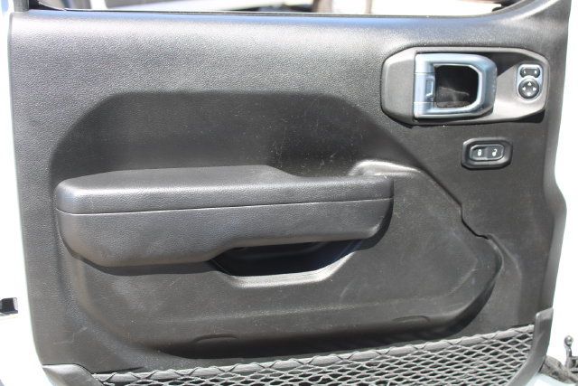 Used 2023 Jeep Wrangler Unlimited AWD/4WD image 14