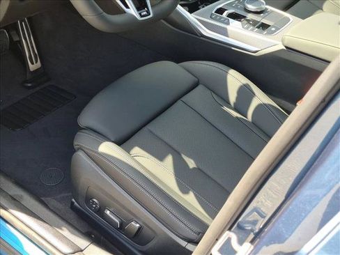 Used 2026 BMW 330i Sedan w/ M Sport Package RWD image 4