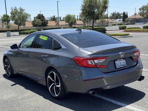 Used 2018 Honda Accord Sport image 6