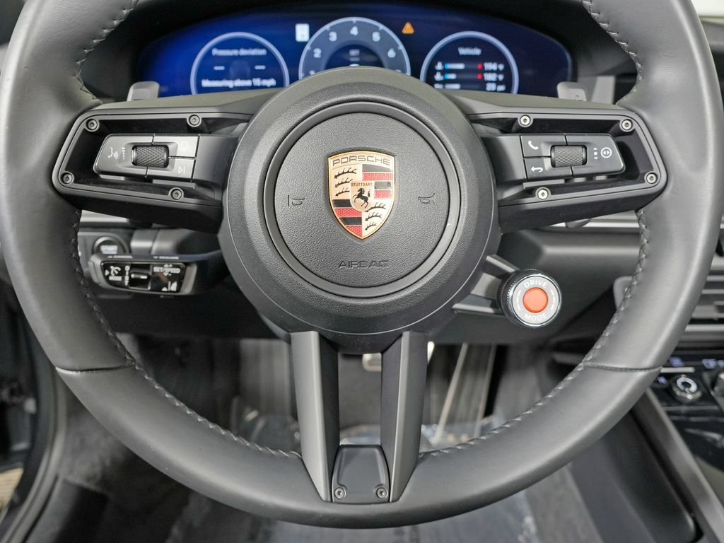 Certified 2025 Porsche 911 Carrera RWD image 34