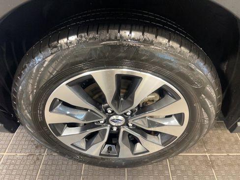 Used 2024 Subaru Outback Limited AWD/4WD image 5