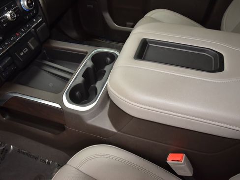 Used 2021 GMC Sierra 1500 SLT AWD/4WD image 31