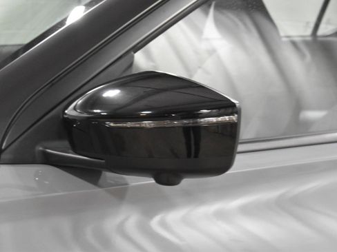 Used 2023 Nissan Kicks SR w/ SR Premium Package image 30