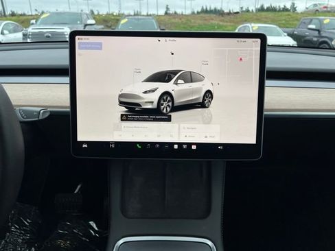 Used 2023 Tesla Model Y Long Range image 23