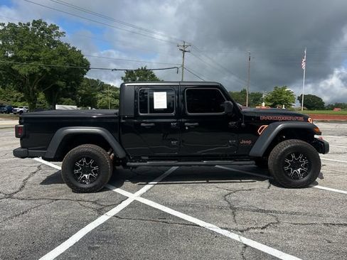 Used 2020 Jeep Gladiator Mojave AWD/4WD image 8