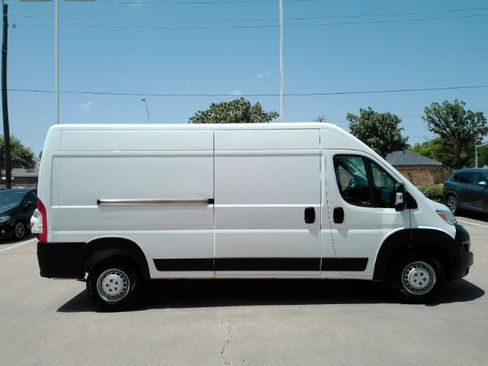 Used 2025 RAM ProMaster 3500 w/ Convenience Group FWD image 5