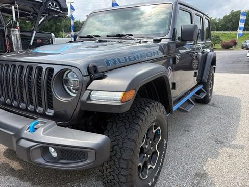Used 2022 Jeep Wrangler Unlimited Rubicon 4xe AWD/4WD image 21