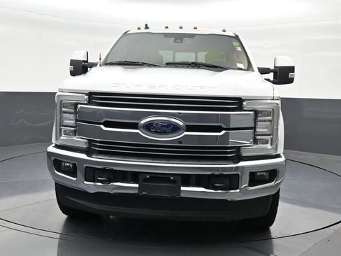 Used 2019 Ford F250 Lariat w/ Lariat Ultimate Package AWD/4WD image 9
